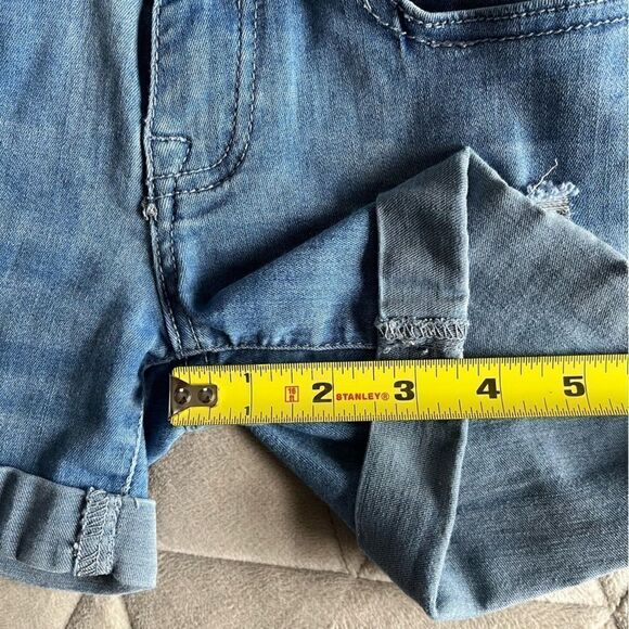 Girls 7 For All Mankind Cuffed Distressed Destroyed Denim Short Shorts Size 7 - Picture 5 of 12